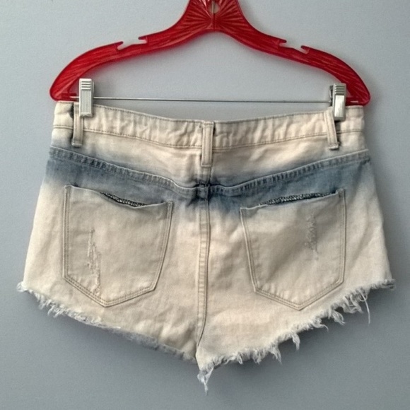 Forever 21 Cut of Shorts 30 - Picture 2 of 2